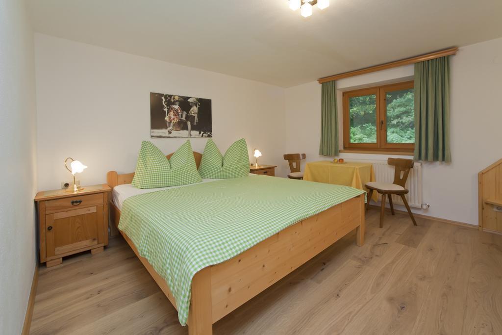Haus Waldrand Apartment Oberndorf in Tirol Exterior photo